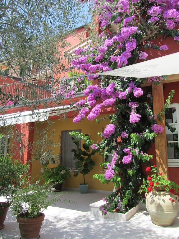 Borgo Antico Apartments Toscolano-Maderno Exterior foto